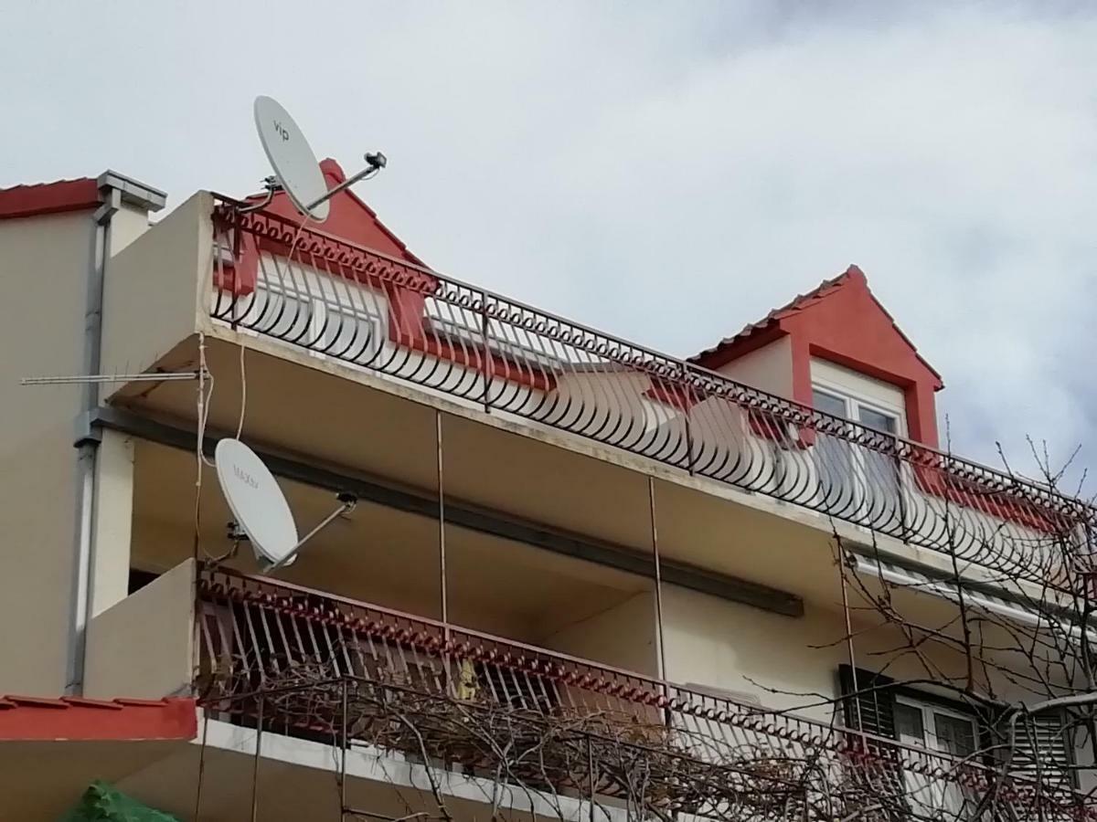Angella apartment Dugi Rat Esterno foto