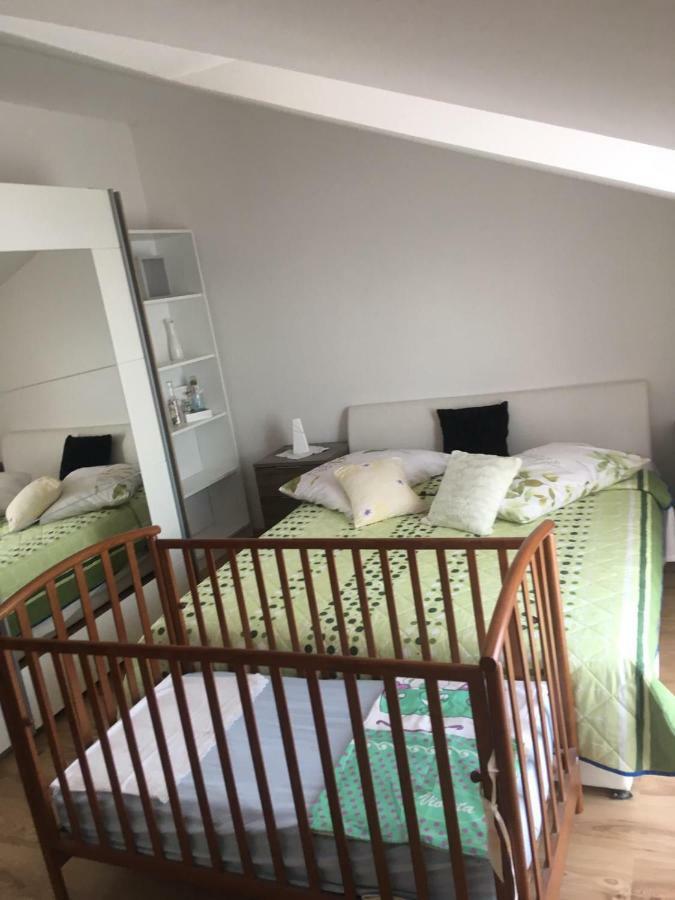 Angella apartment Dugi Rat Esterno foto